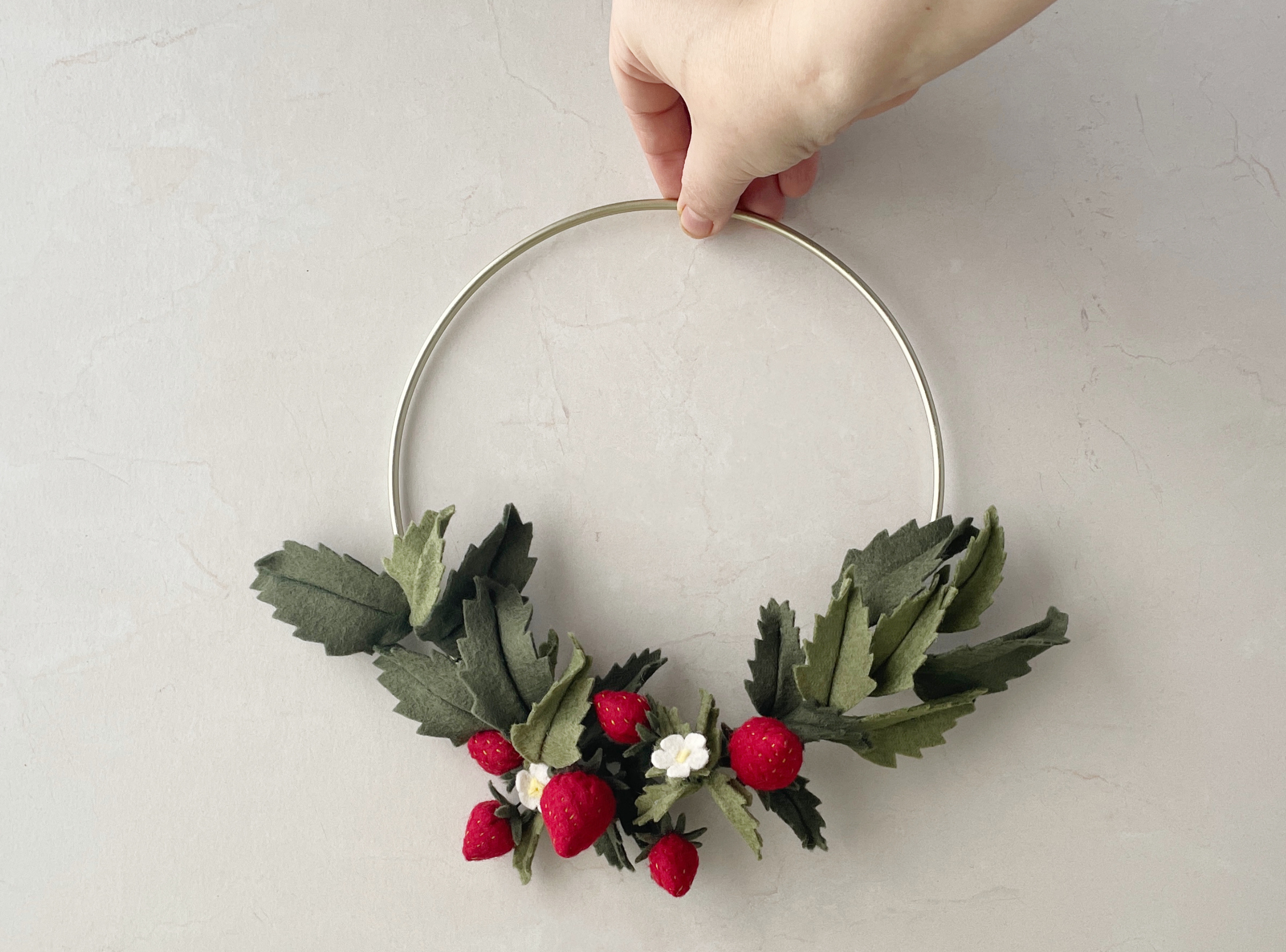 Felt Strawberries in a Bud Vase, Wreath and Garland Digital Pattern