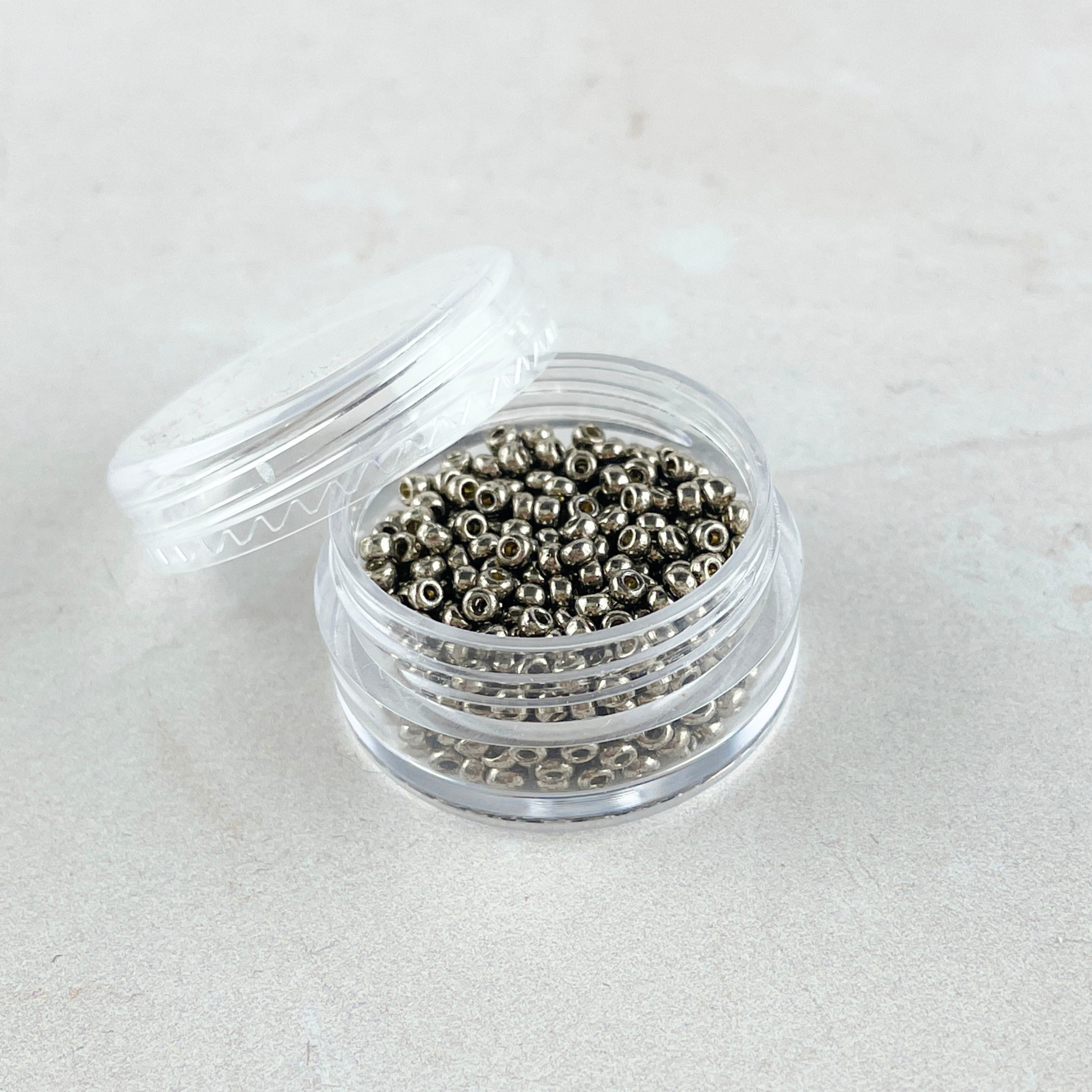 11/0 Glass Seed Beads