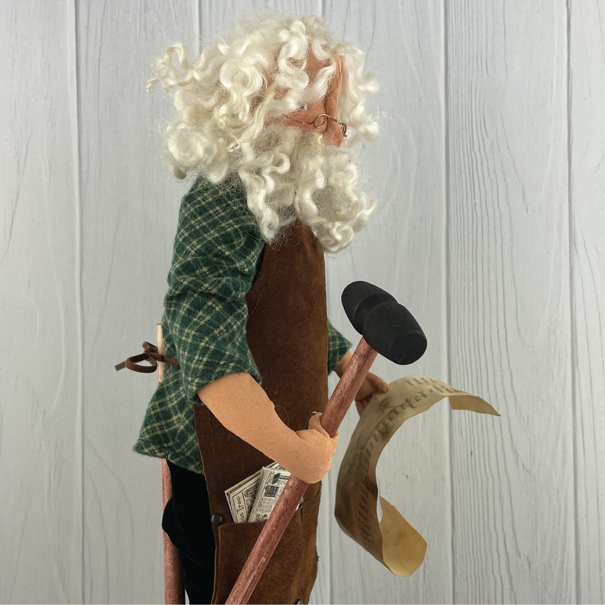 Workshop Santa, Old World Christmas Decorative Doll PDF