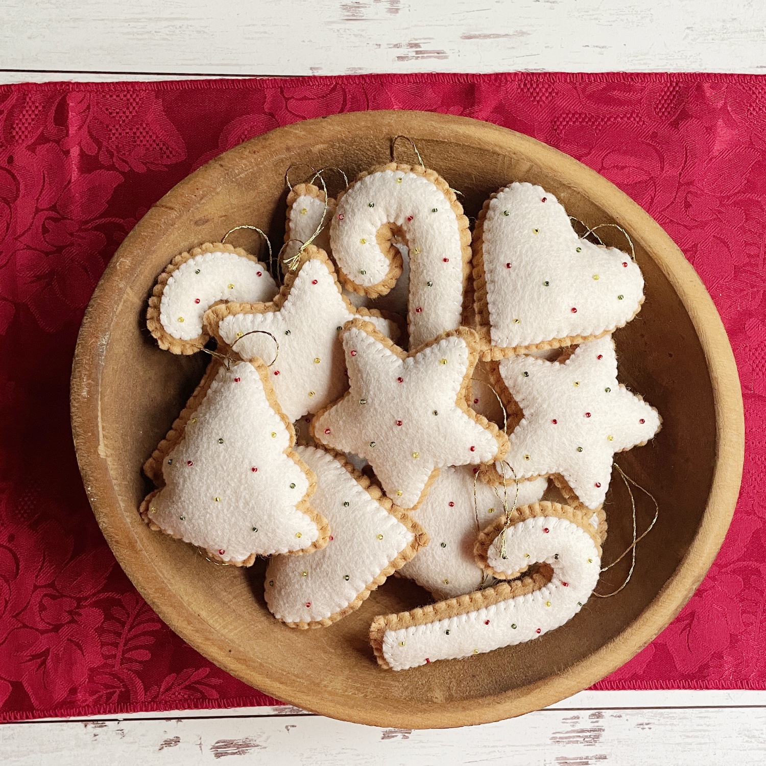 Felt Sugar Cookie Ornaments for the Christmas Tree